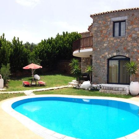 הרסוניסוס Niriides Villas Old Listing מראה חיצוני תמונה