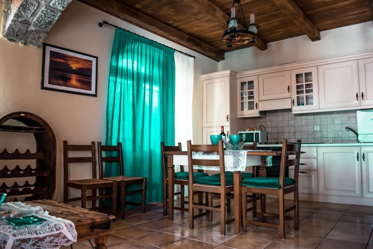 הרסוניסוס Niriides Villas Old Listing מראה חיצוני תמונה