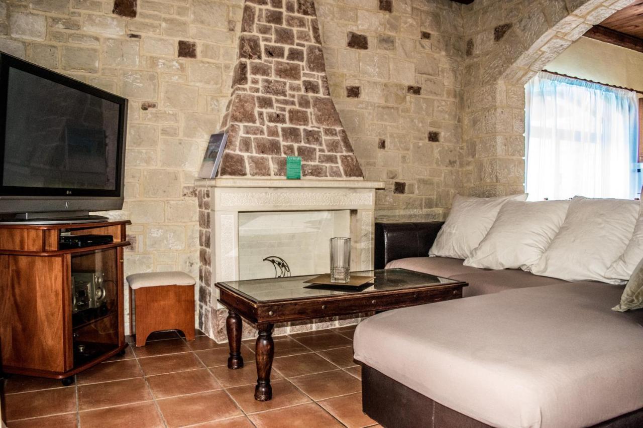 הרסוניסוס Niriides Villas Old Listing מראה חיצוני תמונה